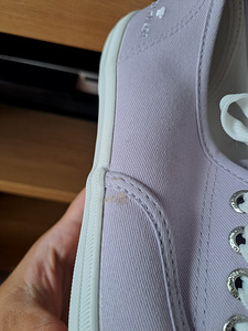Tom Tailor helelillad tennised. Defektid (5 foto / 6)