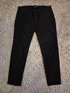 Zara dnwr mustad chino püksid 44 - Uued (1 foto / 5)