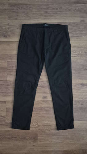 Zara dnwr mustad chino püksid 44 - Uued