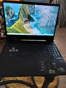 Продается ноутбук Asus (1 фото из 2)