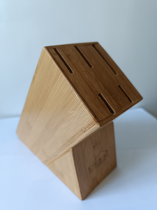 Подставка для ножей (3 фото из 6)