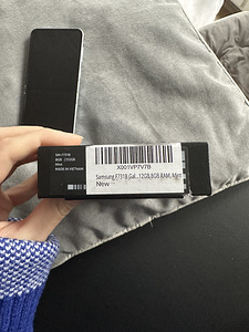 Samsung z flip 5 , 512GB Mint (2 foto / 3)