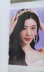 ITZY CHECKMATE (CHAERYEONG) without posters and cards (3 foto / 4)