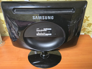 Arvutimonitor (4 foto / 4)