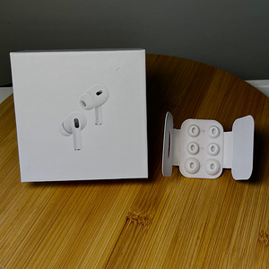 AirPods Pro (2nd generation) (3 foto / 4)