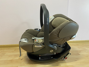 Cybex Cloud Q turvahäll + easyfix base (3 foto / 3)