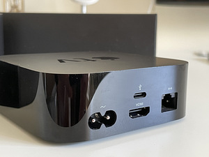 Apple TV HD (4th gen) + Apple TV Remote (2nd gen) (3 foto / 4)