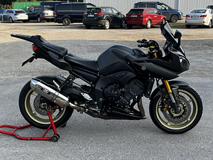 Yamaha FZ8 (3 foto / 6)