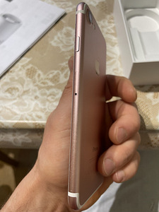 2 tükki iphone 7 32GB, roosa kuld ja must, hind mõlemale 99€ (3 foto / 10)