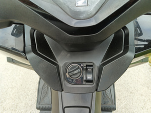 Honda Forza 125 (5 фото из 9)