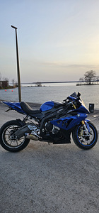 BMW s1000rr (2 foto / 2)