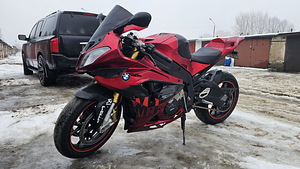 BMW S1000RR (3 фото из 10)
