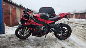 BMW S1000RR (4 фото из 10)