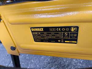 DeWalt (4 foto / 6)