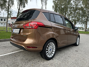 Ford B-MAX Titanium 1.0 74kW (4 foto / 12)
