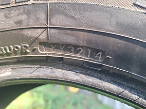 245/65R17 YOKOHAMA ICE GUARD STUD-4 tk. (5 foto / 8)