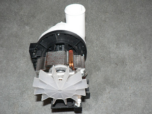 Indesit pesumasina veepump (2 foto / 3)