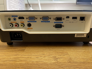 Projektor BENQ MW665 (3 foto / 4)