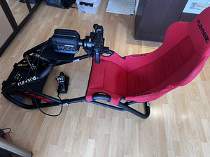 Moza R25 + CRP Pedals + PlayseatTrophy + 2 wheels + Shifter (1 foto / 10)