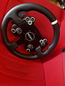 Moza R25 + CRP Pedals + PlayseatTrophy + 2 wheels + Shifter (7 foto / 10)