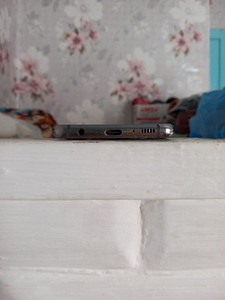 Samsung Galaxy s10 128gb vahetada (3 foto / 7)