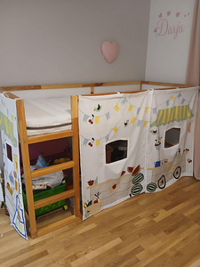 Детская кровать. (2 фото из 4)