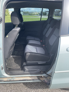 Mazda 5 (9 foto / 10)