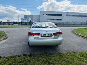 Hyundai Sonata (2 фото из 6)