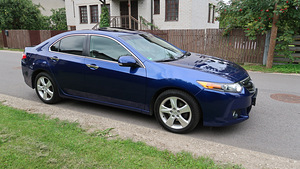 Honda Accord Executive Advanced (5 foto / 15)