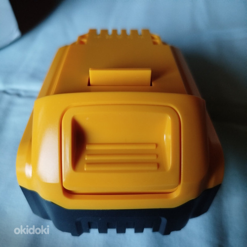 Aku DeWalt. Uus.