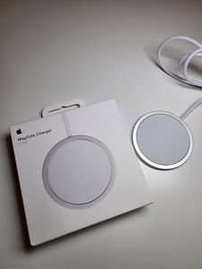 Juhtmevaba laadija Apple MagSafe (25W Qi2)