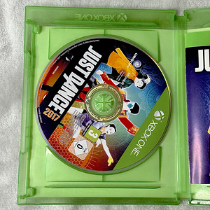 Xbox One S + 2 mängu (Rush ja Just Dance) (8 foto / 10)