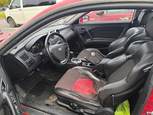 Hyundai Coupe, 2006 (7 foto / 8)