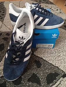 Adidas jalatsid 46 nagu uus