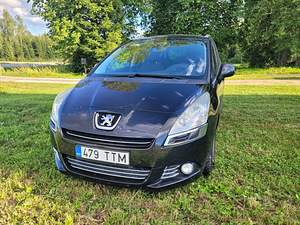 PEUGEOT 5008 (4 foto / 12)
