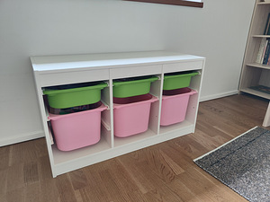 Ikea TROFAST riiul/kapp ja kastid (1 foto / 2)