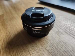 Canon 40mm f2.8 objektiiv lens (2 foto / 4)