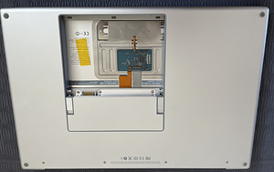 MacBook Pro 2007 varuosadeks (3 foto / 4)