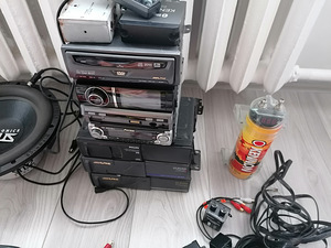 Erinevad CD boxid, mängijad, kaablid (2 foto / 6)