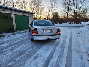 Volvo s80 2.4 td. 120kw (4 foto / 8)