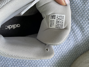 Adidas nahast tossud,40 (5 foto / 9)