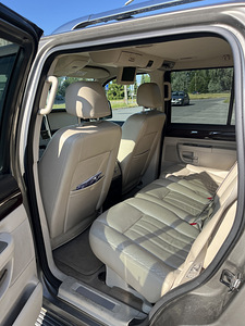 Lincoln Aviator 4,6 2003a (9 foto / 11)
