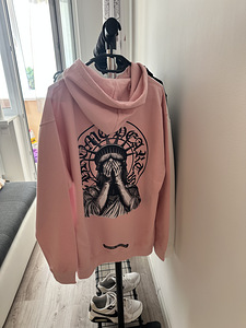 Chrome hearts / Off White худи, футболки, шорты (4 фото из 10)