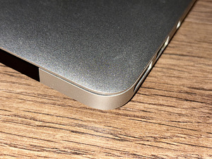 MacBook Air 13” 128gb early 2015 (6 foto / 6)