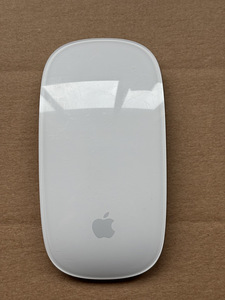 Apple Magic Mouse (1 foto / 2)