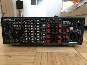 Yamaha RX-V2600 (5 foto / 5)