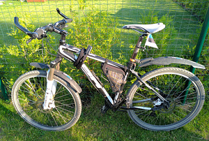 BH Peak elle 6.9 26" + naastrehvid + siselohv (1 foto / 3)