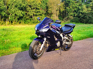 Yamaha YZF - R6 2000a. Vahetus GSX- R750 või R1 (3 foto / 9)