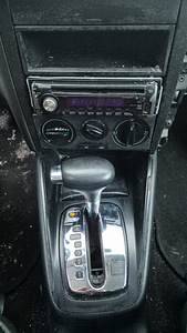 VOLKSWAGEN GOLF 1.6 74kW 2000 aasta (9 foto / 15)