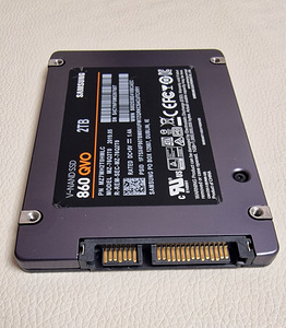 Samsung MZ-76Q2T0BW, 2.5", 2 TB (4 foto / 5)